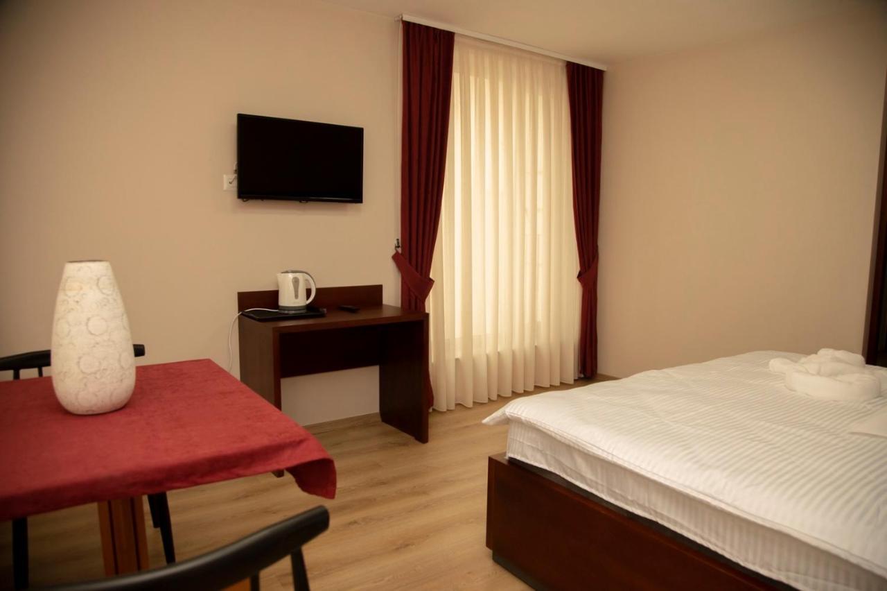 Hotel Oferta Πρίζρεν Εξωτερικό φωτογραφία