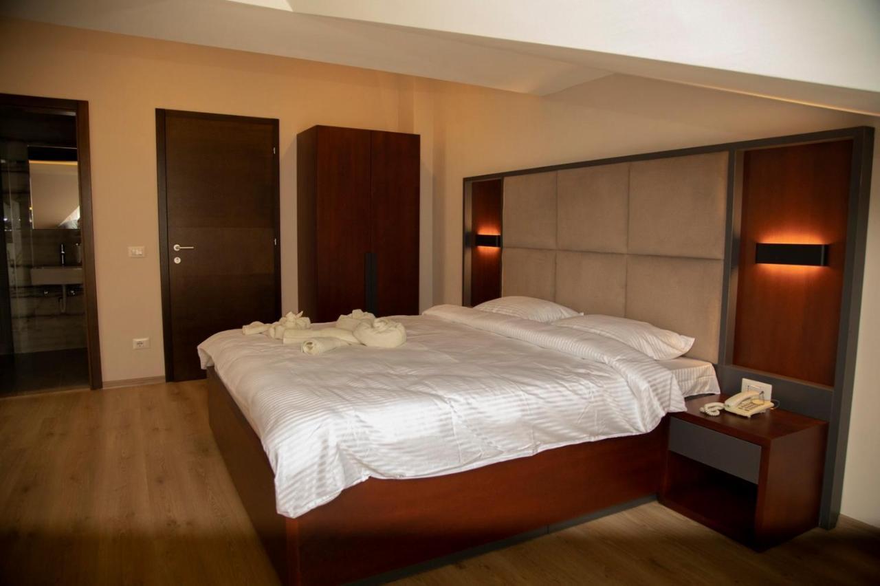 Hotel Oferta Πρίζρεν Εξωτερικό φωτογραφία